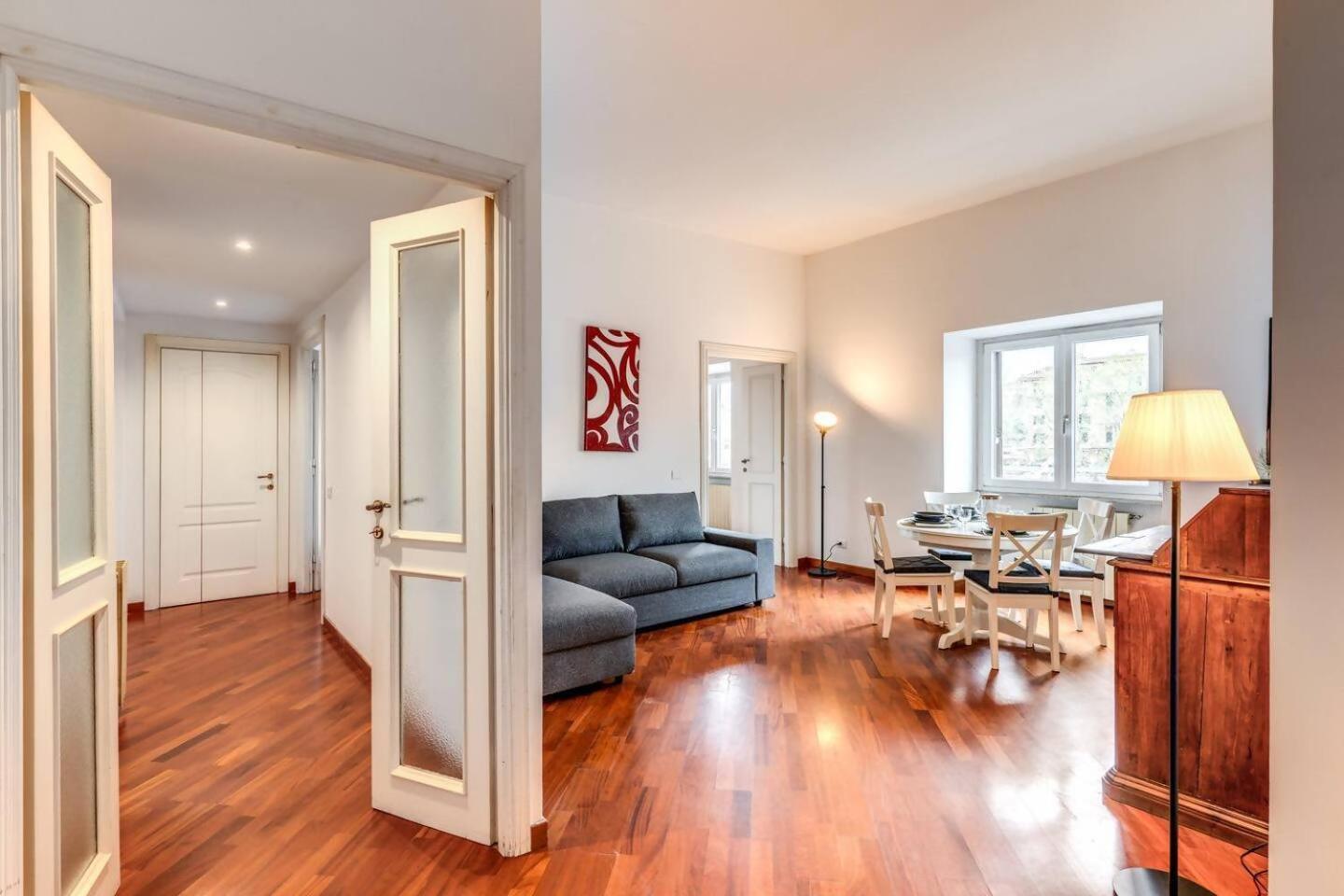 Splendid Flat On The Tiber River 로마 외부 사진